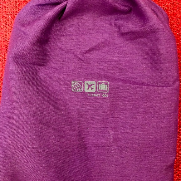 FLIGHT 001 Vegan Leather Travel Wallet - Picture 7 of 7